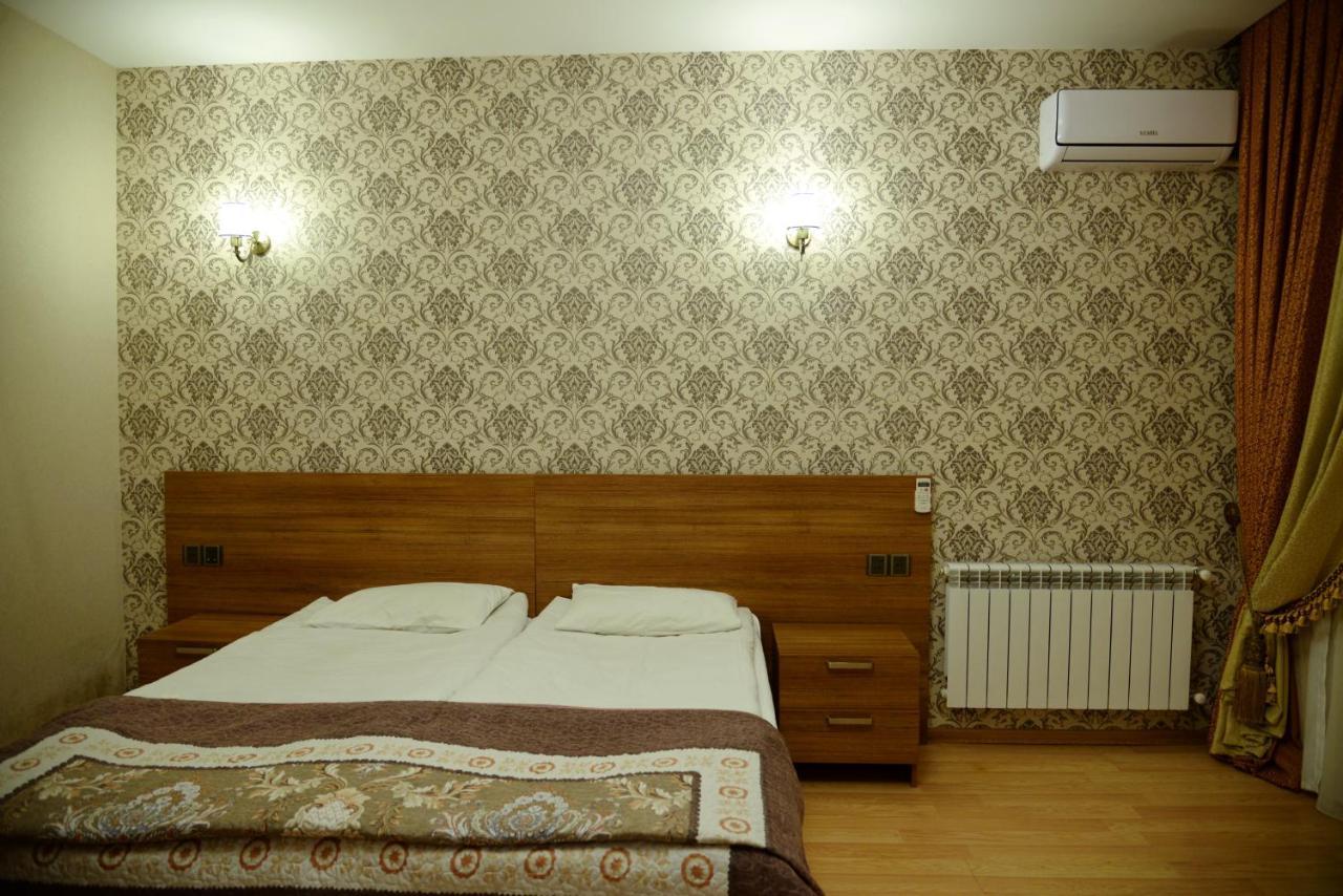 Deyirman Hotel Baku Bagian luar foto