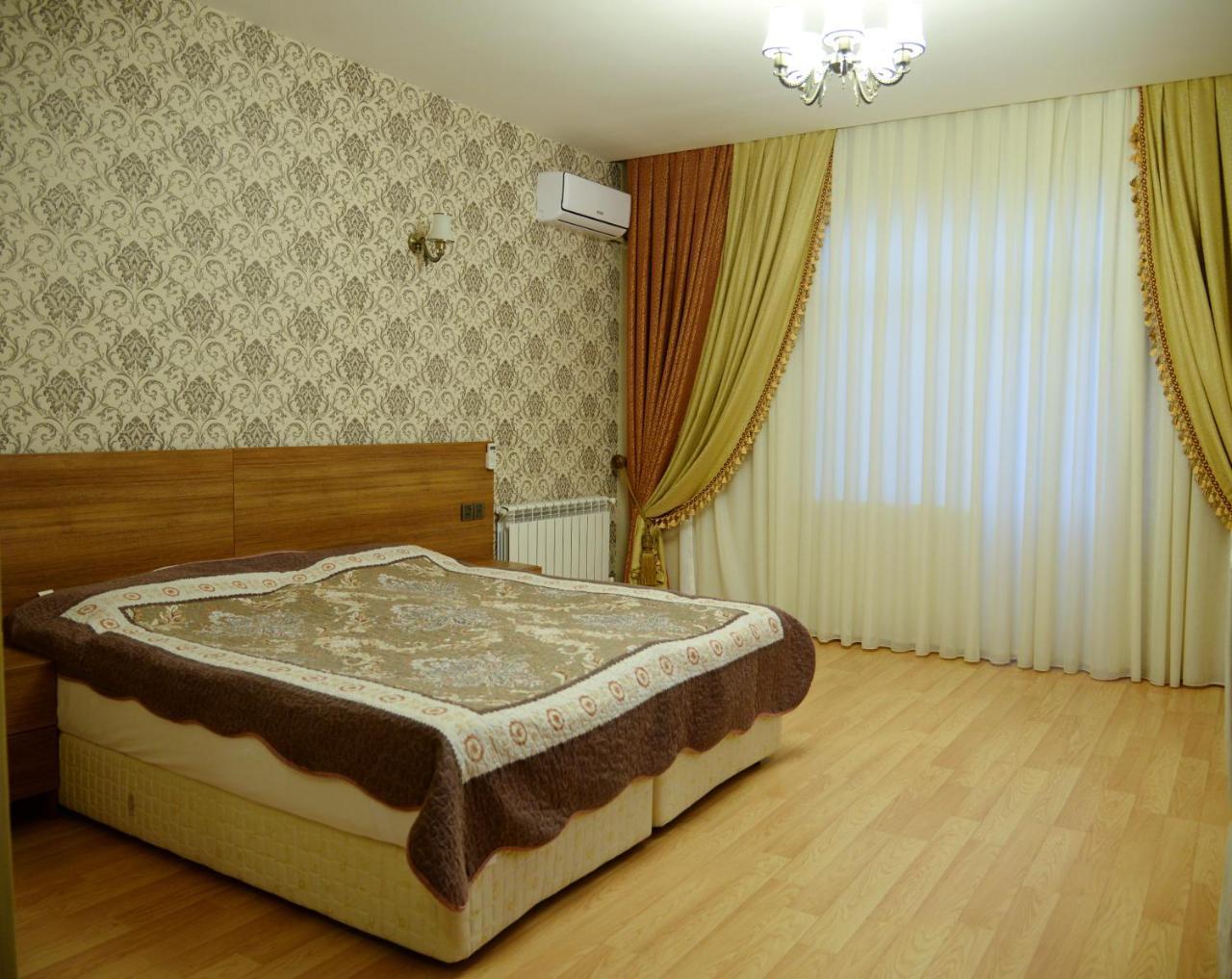Deyirman Hotel Baku Bagian luar foto